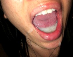 Teenie Mouthful Of Cum [10 pics]