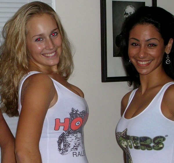 thegirlsofhooters-28-photos_012
